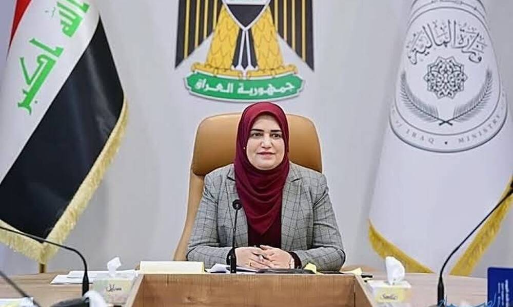 نائب يشكو وزيرة المالية: نقلت مئات الموظفين الـVIP للبرلمان وعطلت الآلاف