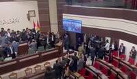 مناوشات وتدافع بالأيدي في جلسة برلمان كردستان