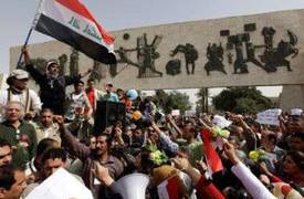 القوات الأمنية ومكافحة الشغب تنتشر في ساحة التحرير وسط بغداد