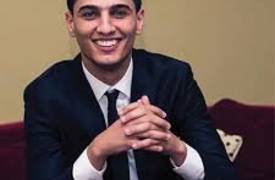 بعد الانتقادات الشديدة.. محمد عساف يوضح حقيقة علاقته بعارضة الازياء الاسرائيلية