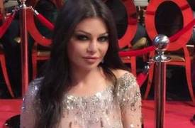بالصور... هيفاء وهبي تخطف الأضواء بفستان شفاف في حفل موريكس دور