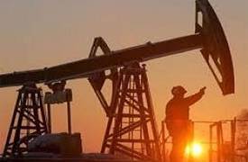 اسعار النفط تواصل رحلة الصعود فوق الـ50 دولاراً