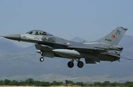 رغم تحذيرات بغداد ..تركيا تستمر بشن عملياتها شمال العراق