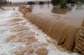 بالفيديو.. سيول مائية تغرق محافظة "واسط" والطائرات تنقذ بعض العوائل