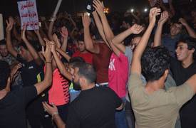 بالصور .. مظاهرات أبناء مدينة الشعلة ببغداد بسبب انقطاعات الكهرباء مؤخرا