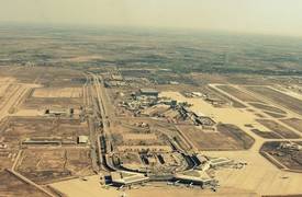 بيع اراضي دون مقابل .. منح الاراضي المحيطة بمطار بغداد لـــ "شركة مفلسة" لديها 45 موظف فقط ..!