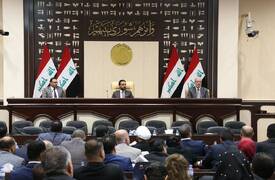 اللجنة النيابية .. تحذر من حل البرلمان العراقي