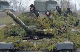 صحيفة امريكية .. تحركات جديدة للقوات الروسية قرب الحدود مع أوكرانيا