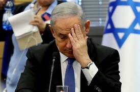 وزير اسرائيلي ينسى .. فـــ "ينسف سياسة اسرائيلية عمرها عقود" اثناء حديثه !!