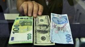 انخفاض الليرة التركية مواصلة الخسائر الحادة