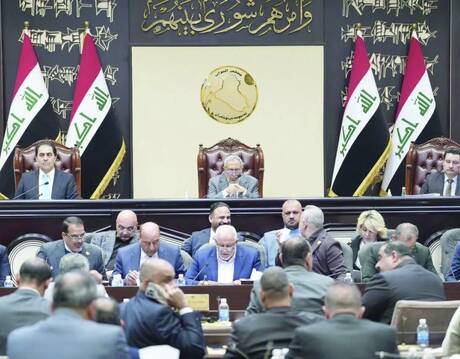 حملات حزبية تعطل برلمان العراق قبل أشهر من الانتخابات