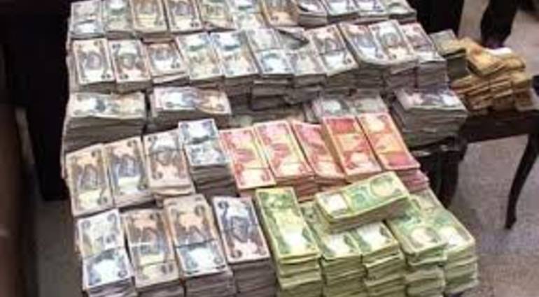The Iraqi government will send 222 billion dinars to banks Kurdistan