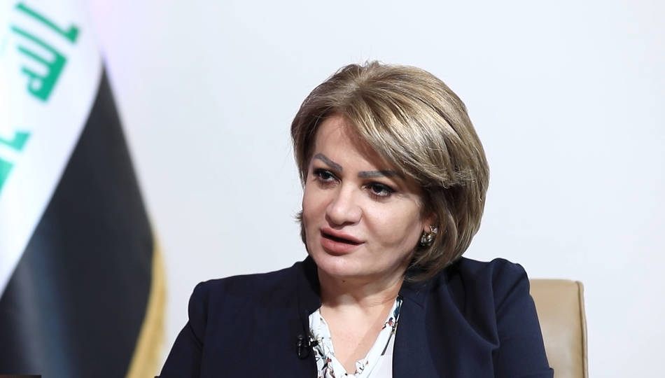 شـــاهــد بالصـــورة : النائبـــة ســـروة تسلــــم نفسهــا لــ القضـــاء .. والســبب ؟!!